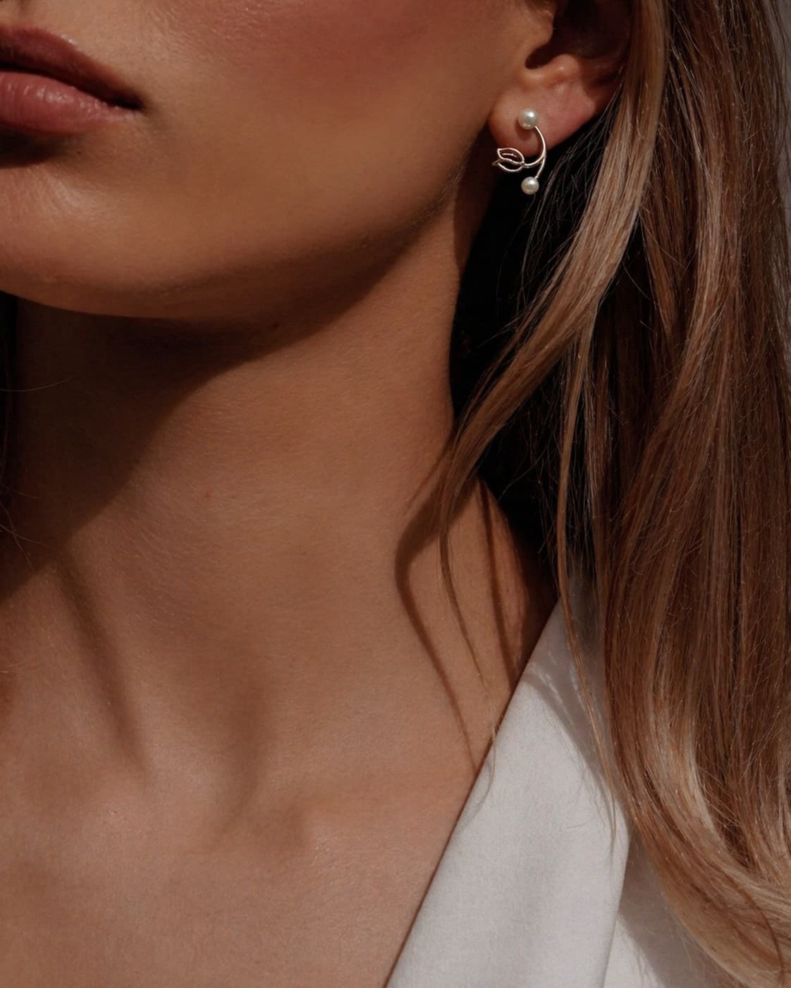 Diamond Glow Studs