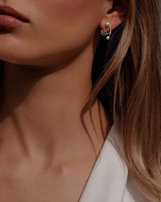 Pearl Leaf Studs